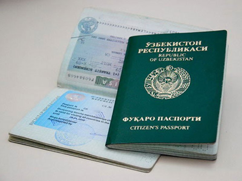 Влада Узбекистану оголосили про скасування виїзних стікерів - їх замінять закордонними паспортами з терміном дії десять років