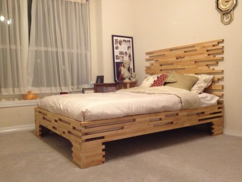 Дерев'яне ліжко: фото